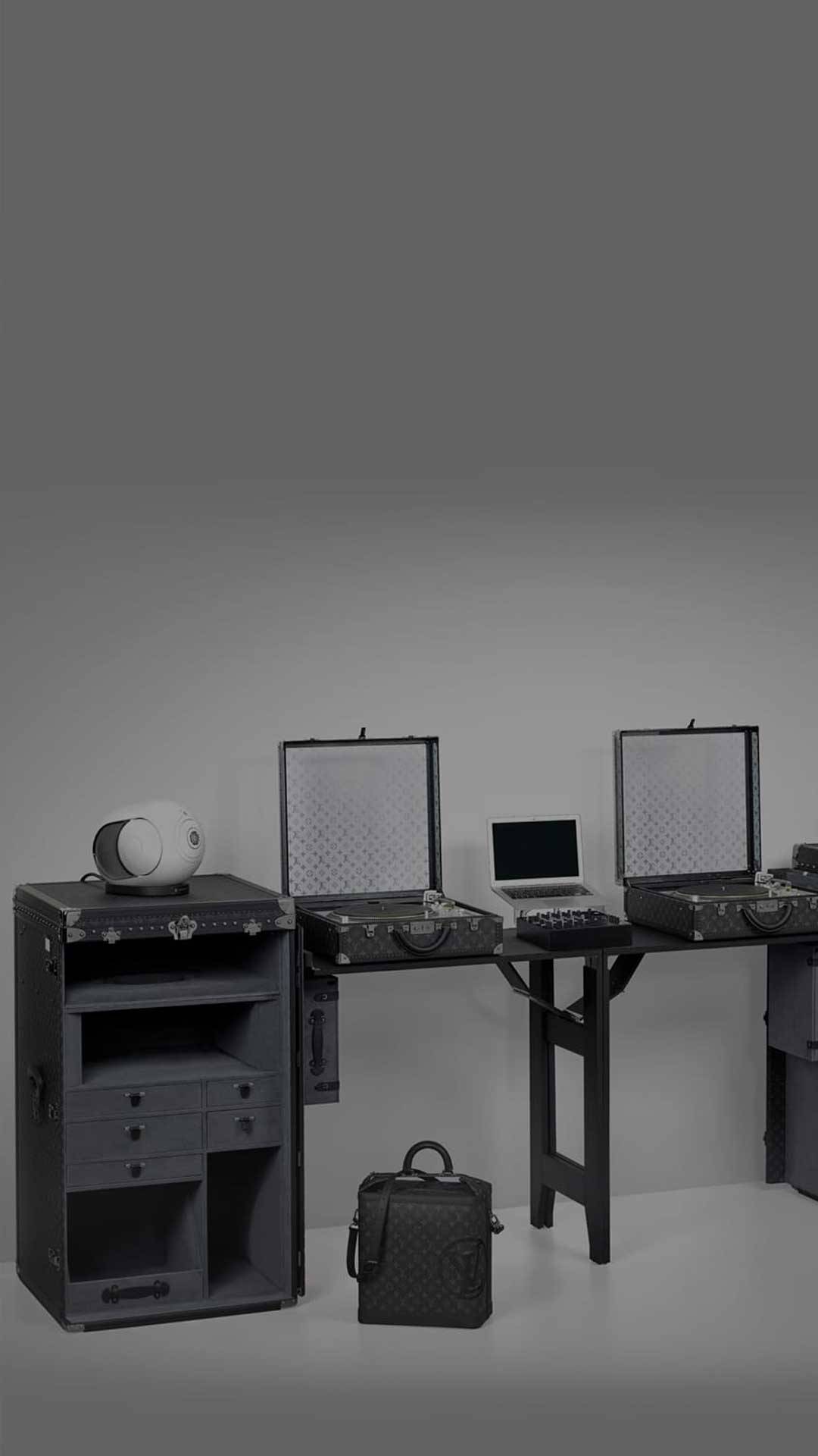 Louis Vuitton Computer Printed Backdrop
